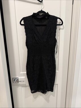 Guess Black Lace Sleeveless V-Neck Mini Dress